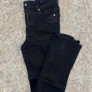 Split hem jeans